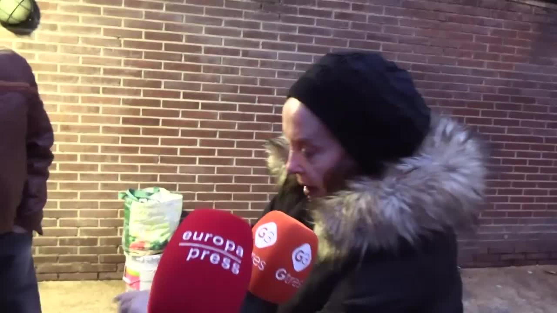 Fedra Lorente, arropada por su hija estas Navidades mientras lidia con la ruina económica