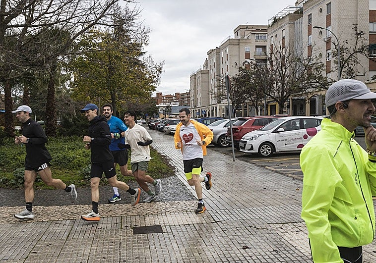 Recaudan 200 juguetes para niños enfermos de cáncer con una carrera de 60 kilómetros