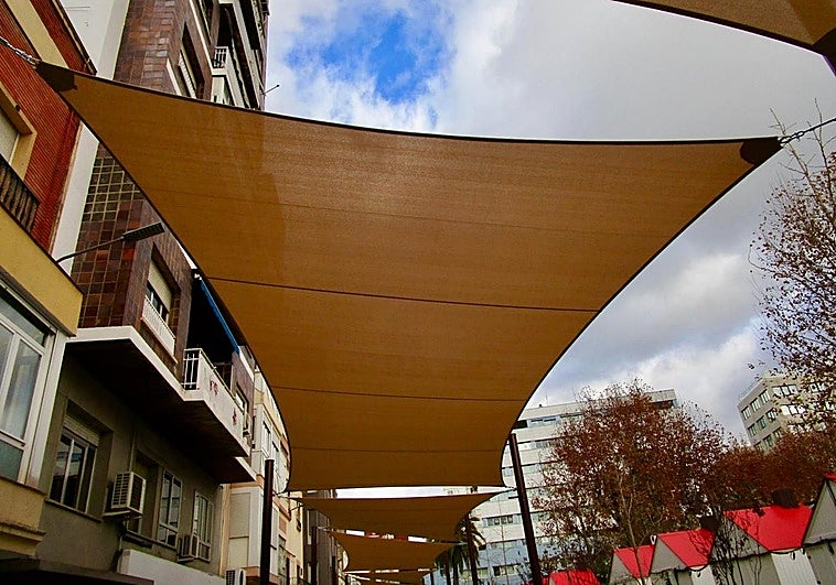 El Ayuntamiento de Badajoz da el visto bueno a los nuevos toldos de San Francisco