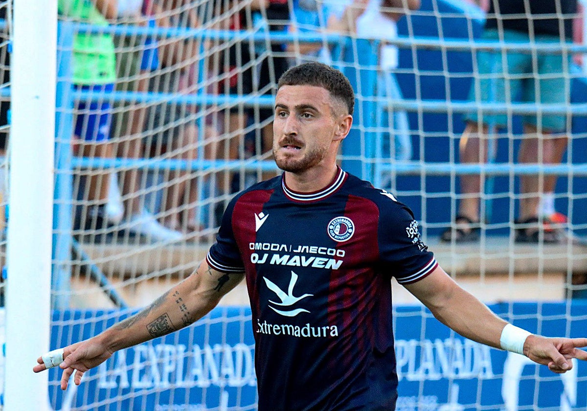 Álvaro Barrero se despide del Extremadura