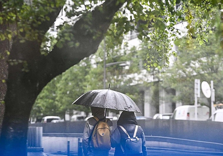 El paso de nuevas borrascas obliga a activar la alerta por lluvias en Extremadura este martes