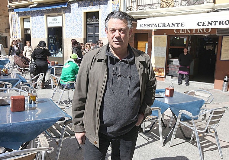 Muere Francisco Palacios, un referente de la hostelería clásica en la cacereña plaza de San Juan