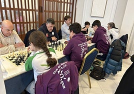 Algunas partidas de la tercera ronda del Campeonato de Extremadura celebrado en Don Benito.