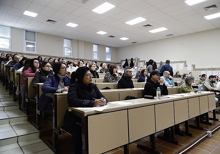 9.033 aspirantes a 170 plazas de celador en el SES se examinan este domingo en 13 sedes