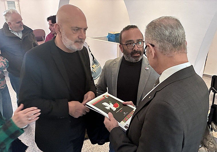 La revista Versión Original presenta su número especial sobre Palestina en la embajada en Madrid