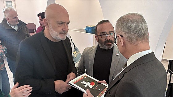 La revista Versión Original presenta su número especial sobre Palestina en la embajada en Madrid