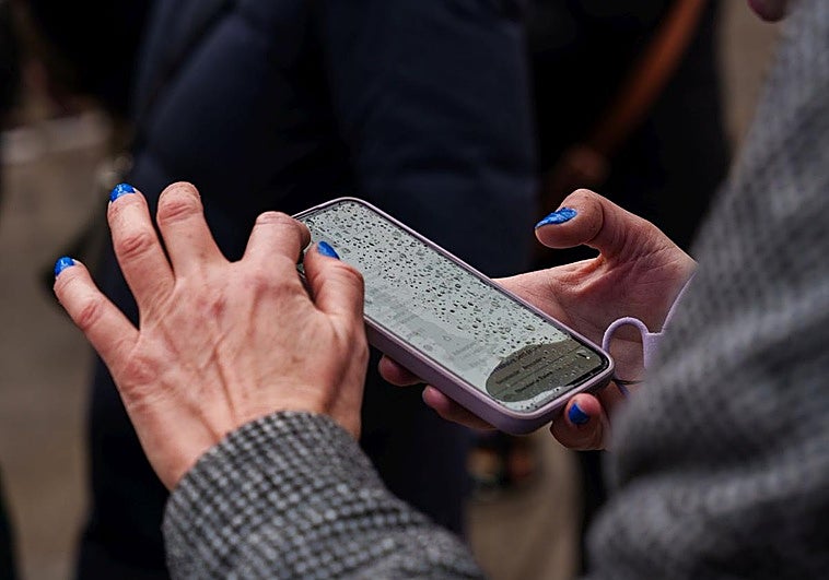 Detenido el comprador de un móvil por internet que envió un justificante de pago falso a Badajoz