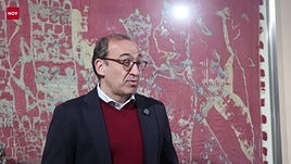 El pendón de San Jorge ya puede contemplarse en el Museo de Cáceres tras un minucioso traslado