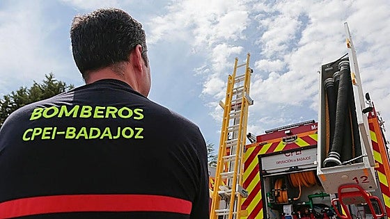 Un hombre de 79 años resulta herido grave al sufrir un accidente de tráfico cerca de Valencia del Ventoso