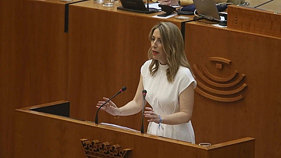La Junta de Extremadura modificará la deducción del IRPF para nuevos residentes para evitar el recurso de inconstitucionalidad