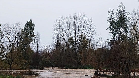 Suben a 22 las presas extremeñas que desembalsan ante el temporal