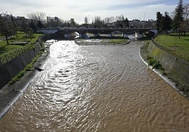 Así se encuentran el Rivillas y el Calamón a su paso por Badajoz