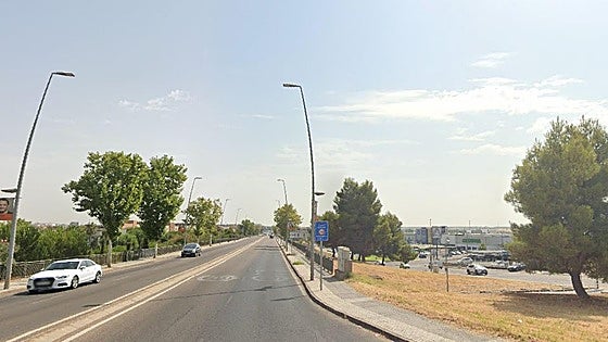 Atropellan a un hombre de 48 años en la avenida Reina Sofía de Mérida