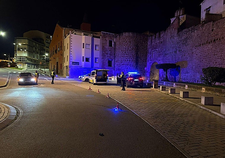 Investigan un accidente con fuga en Plasencia cuyo vehículo figura a nombre de una menor de nueve años