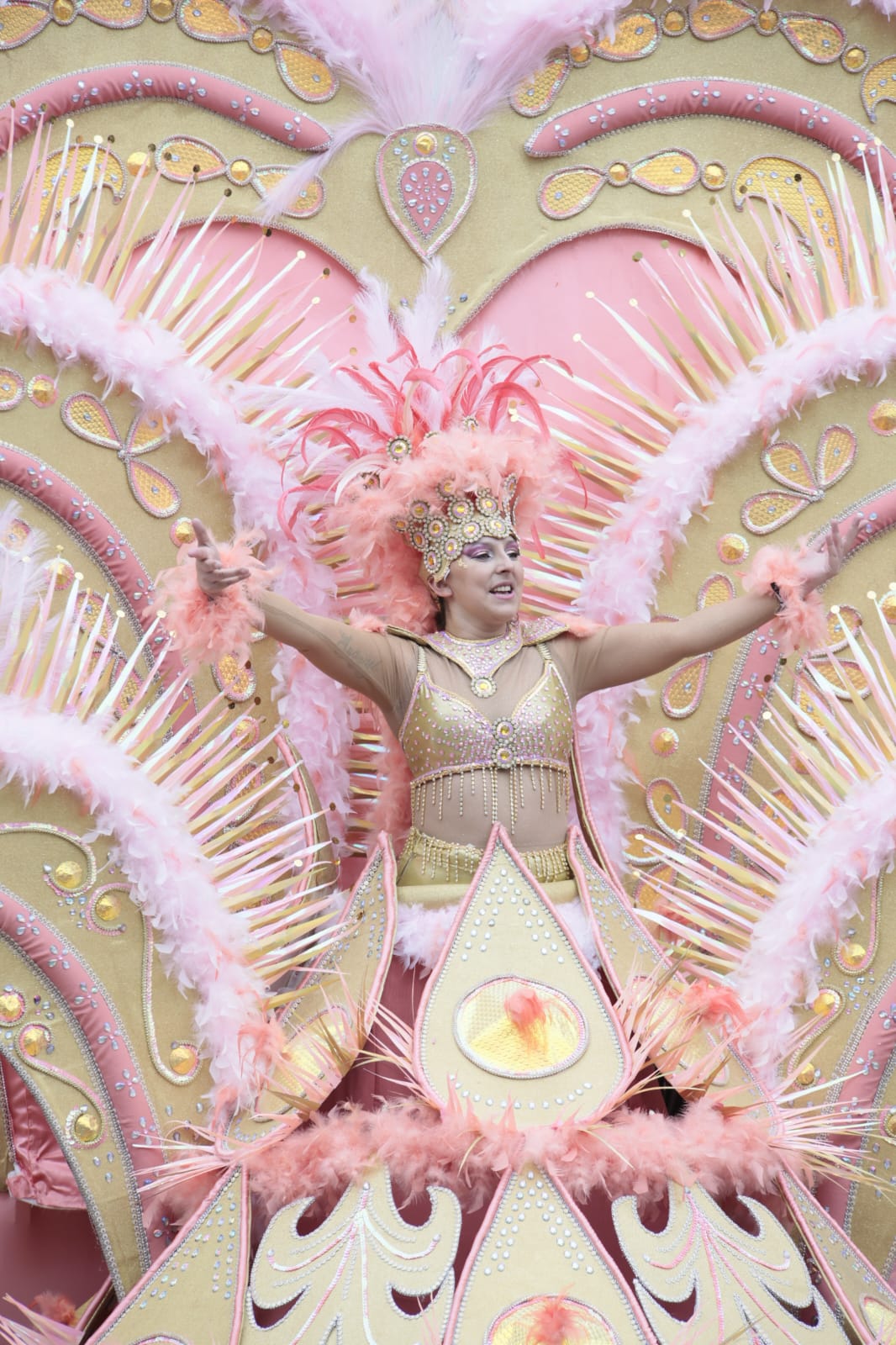 Fotos | Gran desfile de comparsas del Carnaval de Badajoz 2026 | Hoy