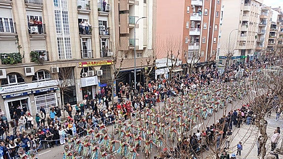 Moracantana gana en el desfile del Entierro de la Sardina en Badajoz