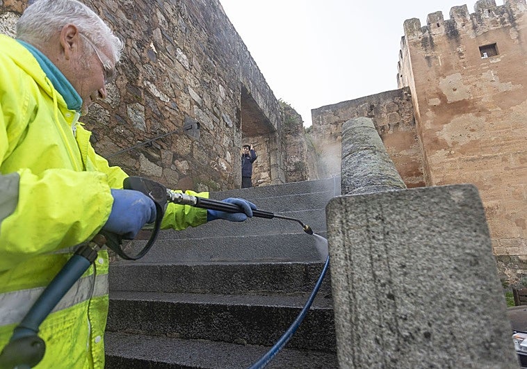 Cáceres activa el plan de limpieza extraordinaria para las procesiones de Semana Santa