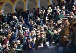 Fotos | Las mejores imágenes de la corrida matinal en la Feria de Olivenza