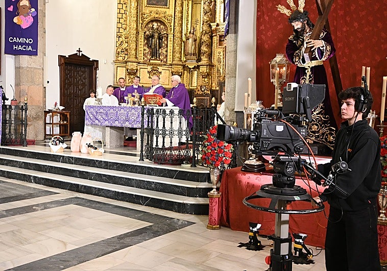 TVE retransmite en directo la misa de los Domingos desde Los Santos