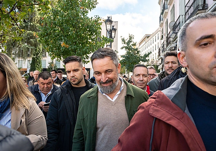 Abascal dice que el PP es «una veleta azul» con la que es «difícil llegar a buen puerto»