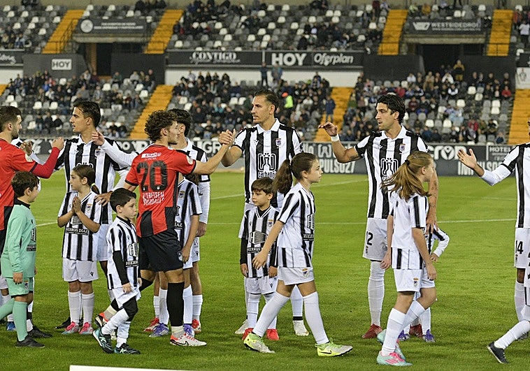 El Badajoz se pasa al turno de tarde