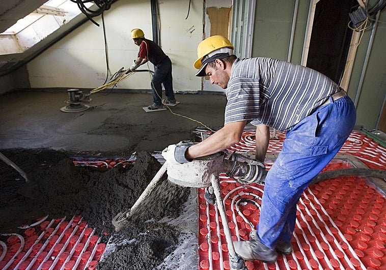 «La nueva normativa va a encarecer unos 15.000 euros cada vivienda»
