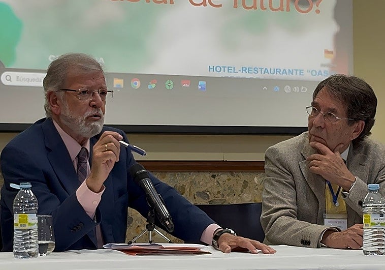 Ibarra remarca en Jerez la prioridad de legislaturas estables y no anticipar elecciones