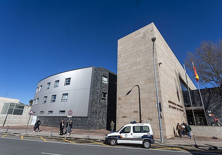 Enfrentan penas de ocho años de prisión en Cáceres por retener a una persona para cobrar 4.500 euros de una deuda de drogas