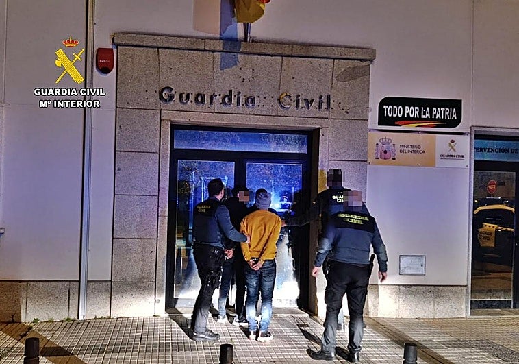 Cae en Extremadura un grupo dedicado al robo de catalizadores en España
