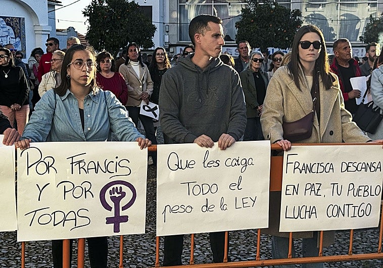 Los detenidos por el asesinato de Francisca Cadenas seguirán en prisión al denegar el juez su petición de libertad