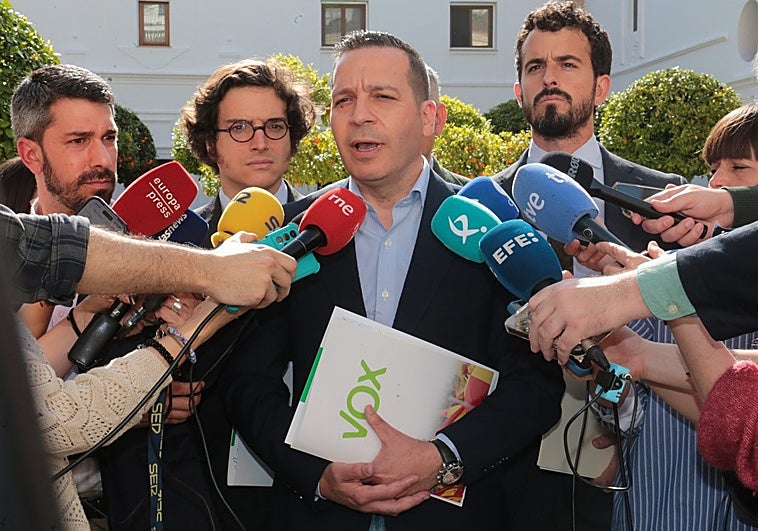 Los 11 postulados de Vox que no faltarán en el pacto extremeño