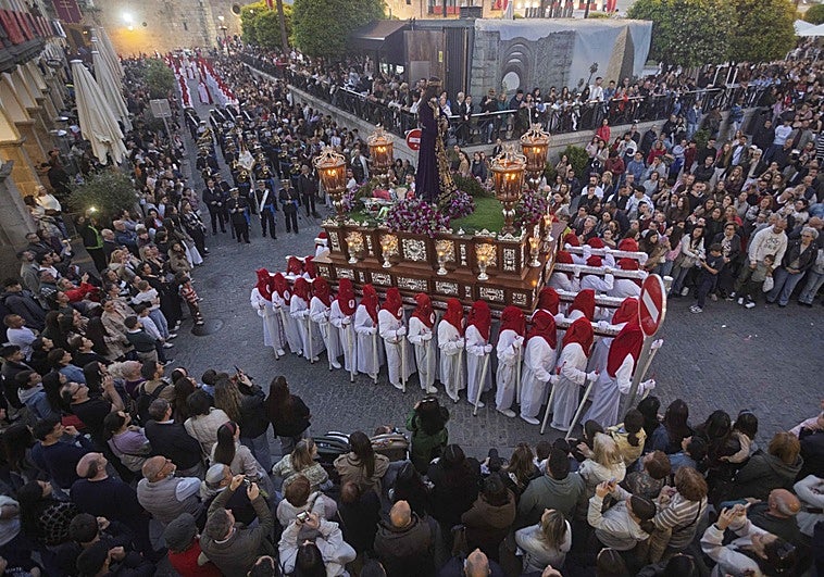 La Infantil apabulla en el Lunes de Pasión emeritense
