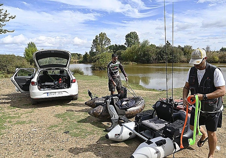 La Junta implanta la licencia inmediata de pesca