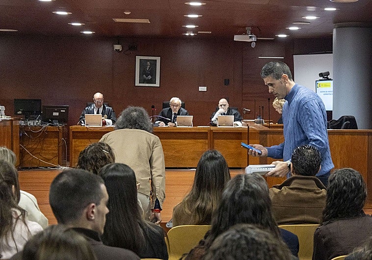 La Audiencia absuelve al exjefe de la Policía Local de Cáceres por el caso de las filtraciones