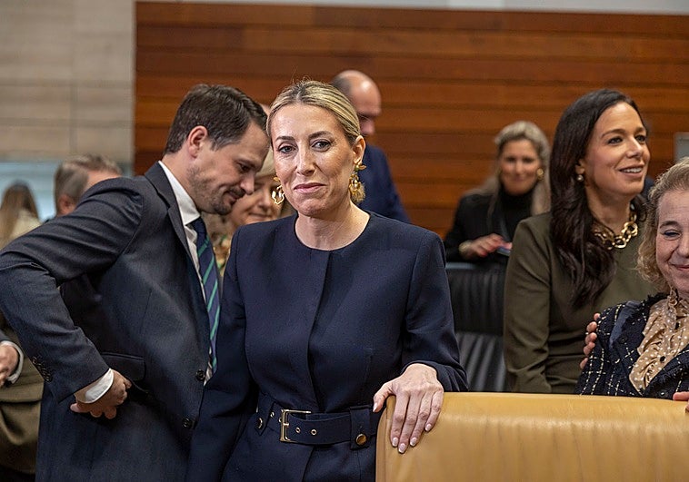 PP y Vox llegan a la fecha fijada por Feijóo del 1 de abril sin cerrar el acuerdo de gobierno