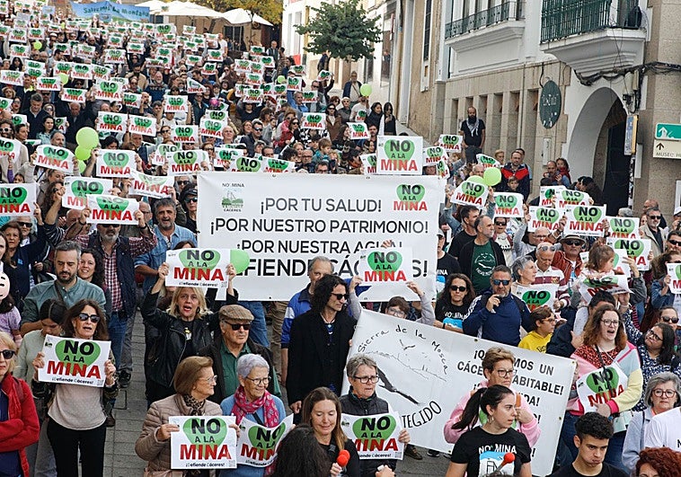 El TSJEx obliga a entregar a Salvemos la Montaña el expediente completo de la mina de litio de Cáceres