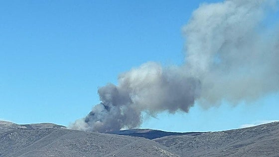 Declarado un nuevo incendio forestal en Piornal sin riesgo para la población