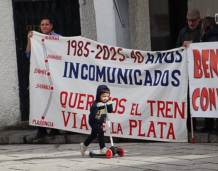 El estudio de viabilidad del tren de la Vía de la Plata se retrasa hasta finales de 2026