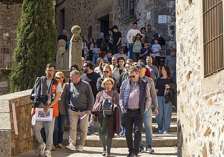 Servicios y construcción impulsan la caída del paro en 1.264 personas en marzo en Extremadura