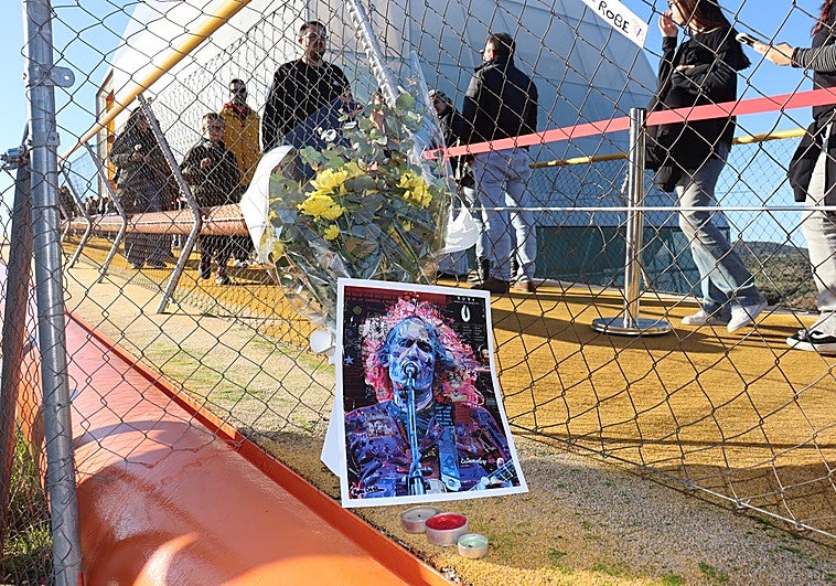 Roberto Iniesta ya es Hijo Predilecto de Plasencia tras el acuerdo unánime del pleno