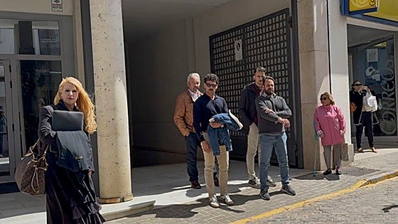 El hijo de Cadenas se paró en la puerta de los detenidos: «Alguien andaba dentro con mucho nerviosismo»