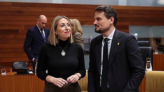 Guardiola equilibra la entrada de Vox en el gobierno con una vicepresidencia para Abel Bautista