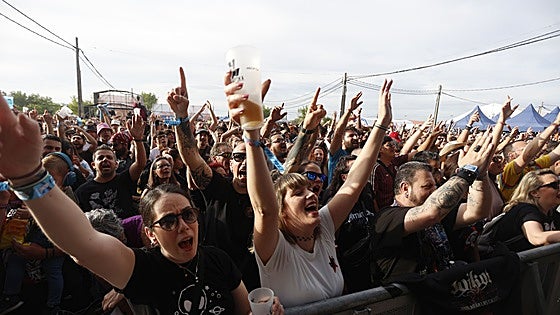 Extremúsika: rebeldía y ritmos duros en un viernes de llenazo en Cáceres