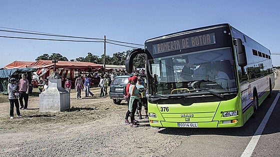 Badajoz contará con un servicio especial de autobuses a Bótoa este domingo de 8.00 a 23.00 horas