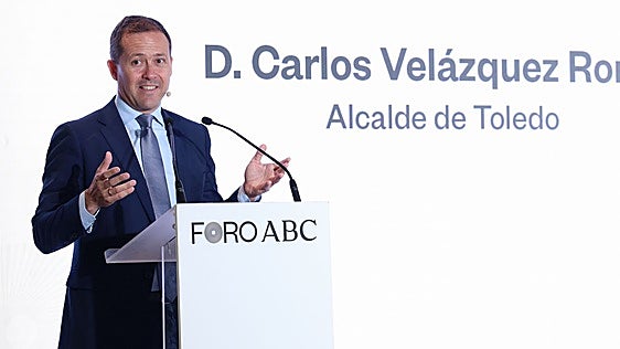 El alcalde de Toledo acusa al Gobierno central del retraso en el AVE a Extremadura