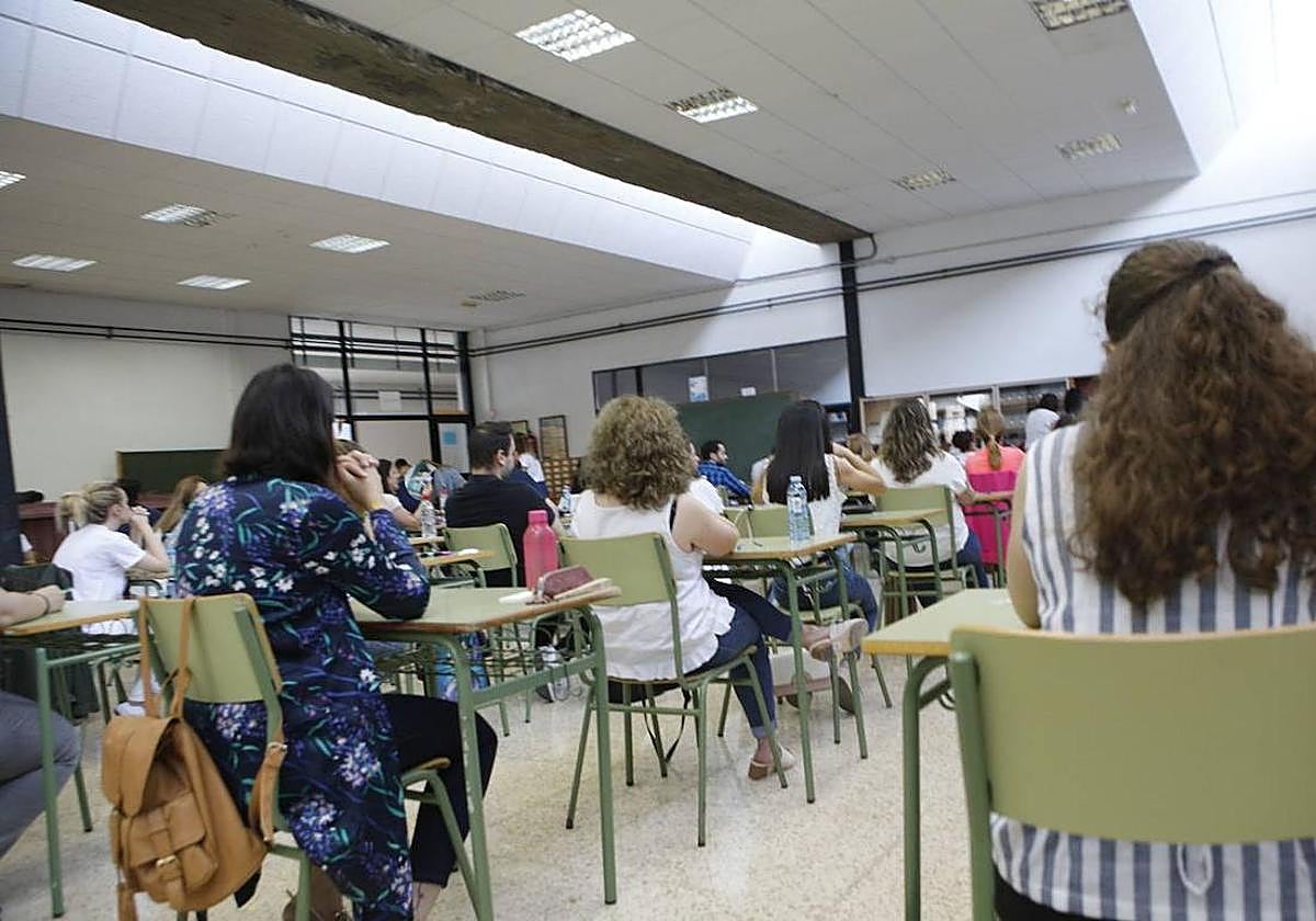 España: Más de 150.000 Opositores Compiten por Plazas en la Administración Pública