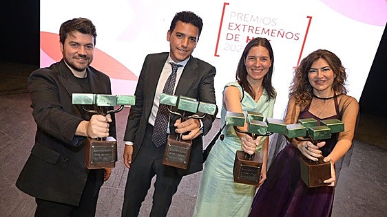Fotos | Los Extremeños de HOY 2026 ya tienen su Encina Cúbica