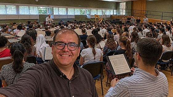 El extremeño Pedro Monty prepara en Madrid el concierto de la visita papal