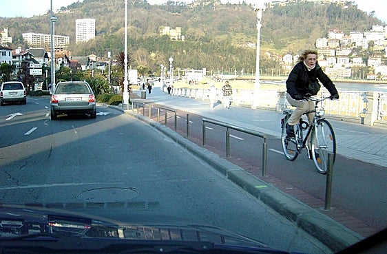 Las bicicletas tienen prioridad sobre todos cuando circulen por el carril bici