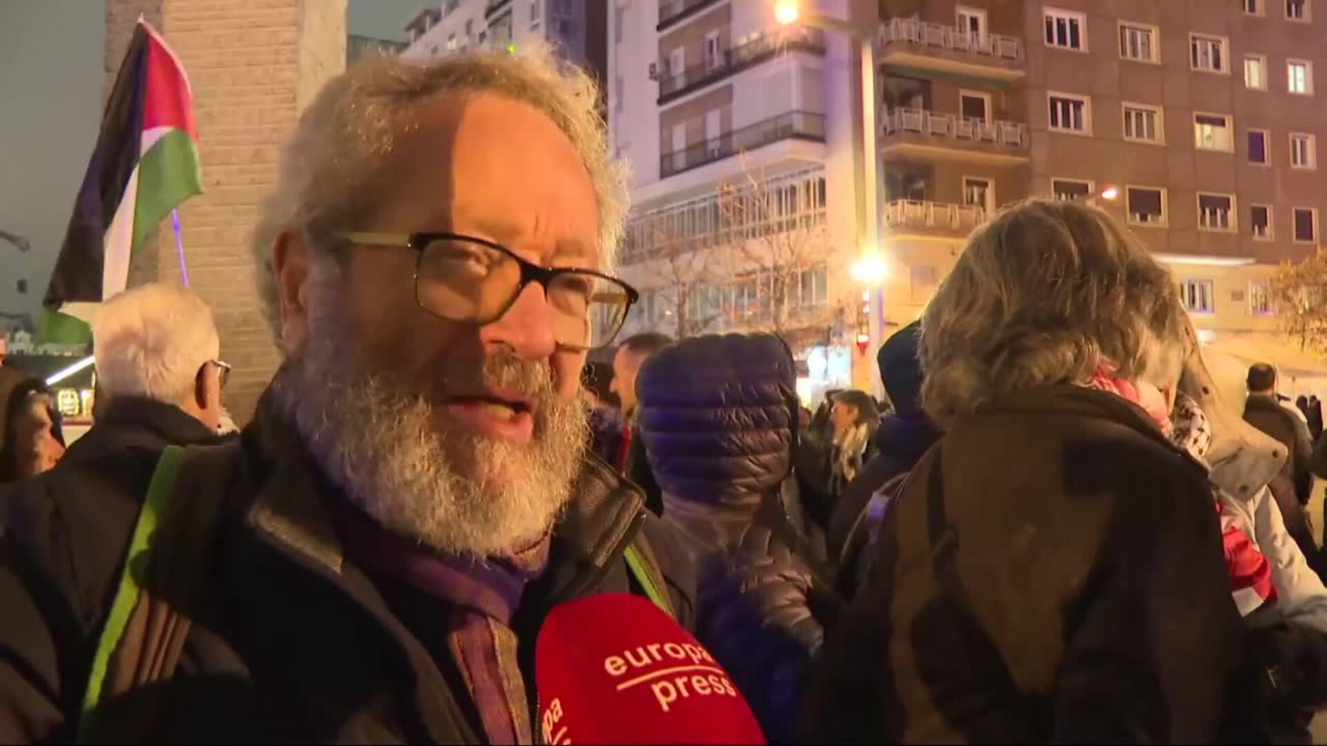 Ciudadanos manifiestan su "rechazo" al "genocidio del pueblo palestino" en el Movistar Arena